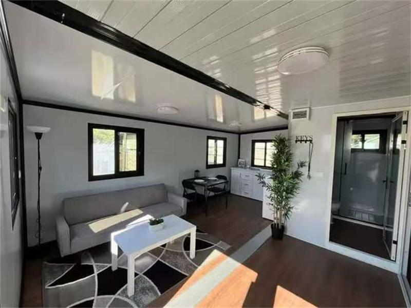 Expanding container houses